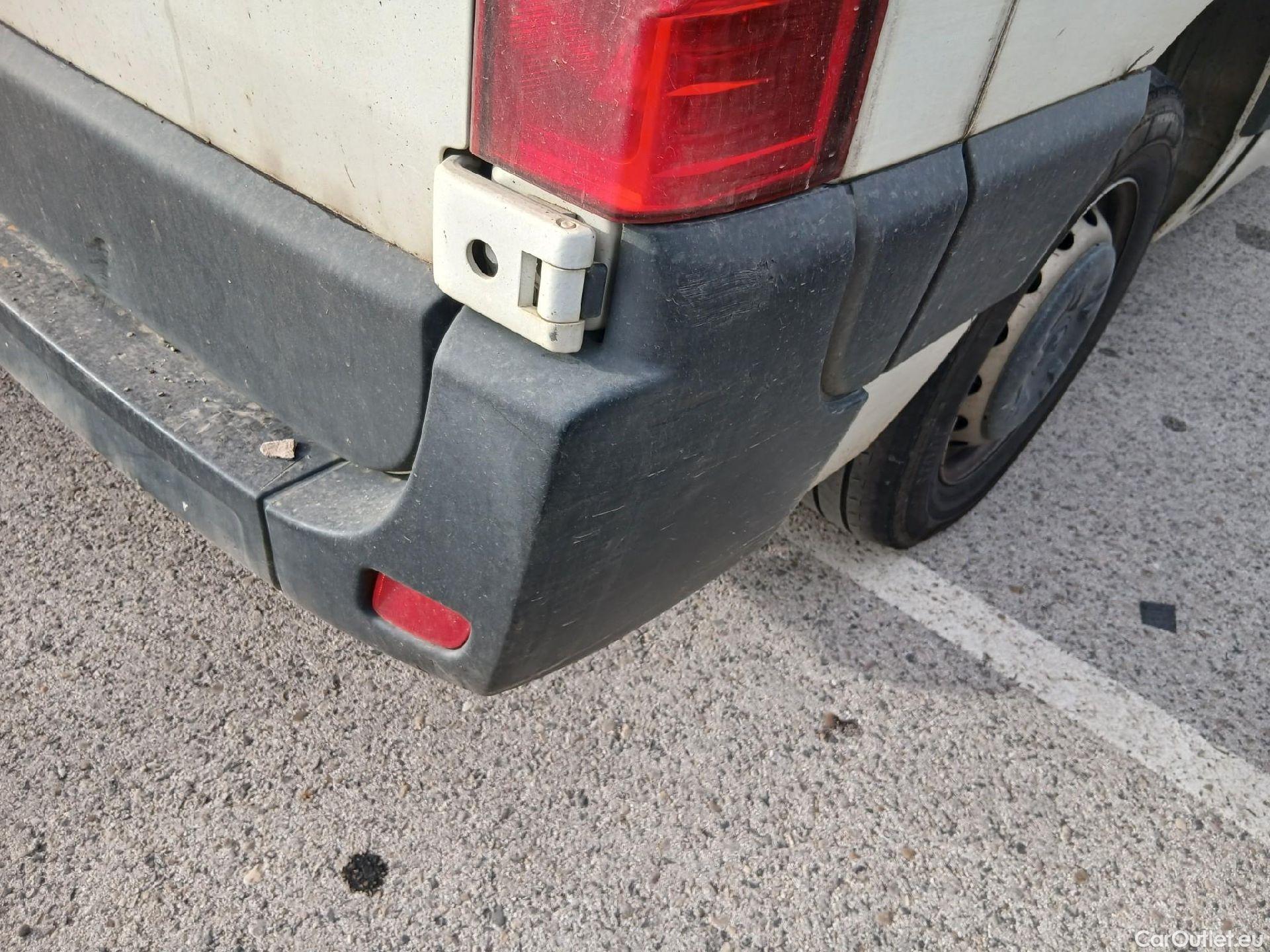  Renault  Master RENAULT  / 2019 / 4P / furgón Furgón T L1H1 2800 Bl dCi 100kW (135CV) #24