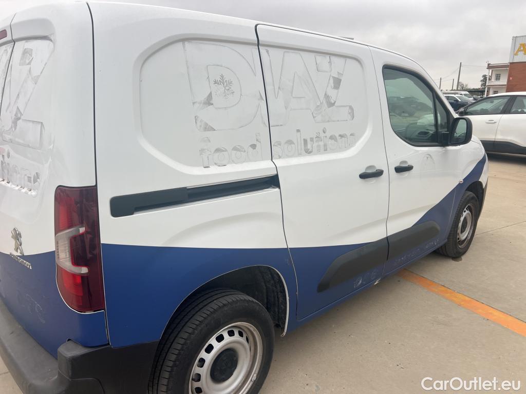  Peugeot  Partner PEUGEOT  / 2018 / 3P / furgón derivado de turismo Pro Standard 600kg BlueHDi 73kW #8