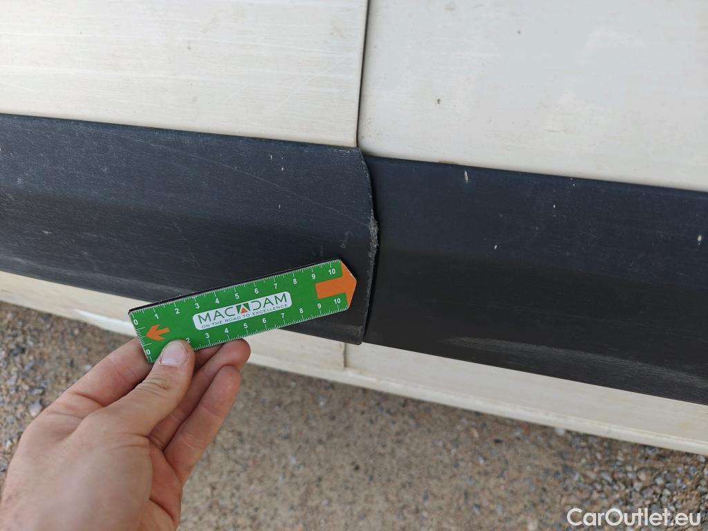  Peugeot  Partner PEUGEOT  / 2018 / 3P / furgón derivado de turismo Pro Standard 600kg BlueHDi 73kW #80