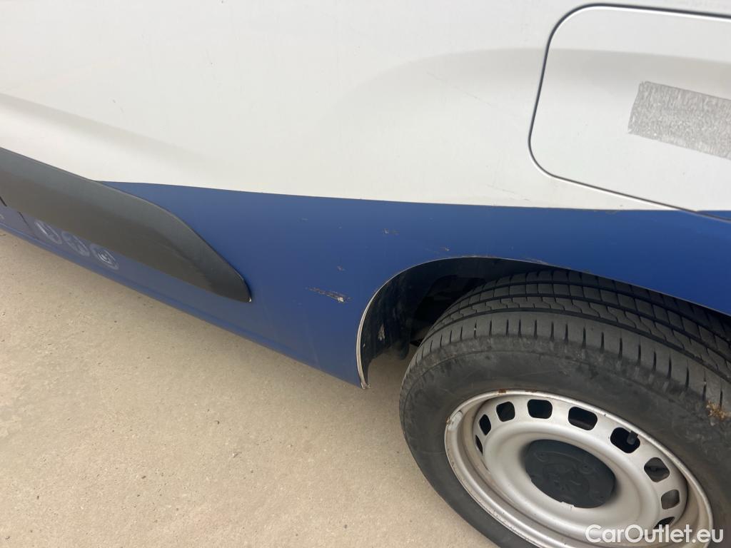  Peugeot  Partner PEUGEOT  / 2018 / 3P / furgón derivado de turismo Pro Standard 600kg BlueHDi 73kW #10