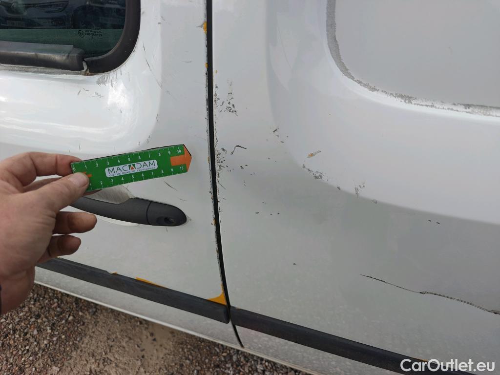  Renault  Kangoo  II Furgón Professional 1.5 dCi 75CV MT5 E6 #31