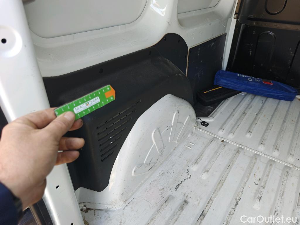  Renault  Kangoo  II Furgón Professional 1.5 dCi 75CV MT5 E6 #66