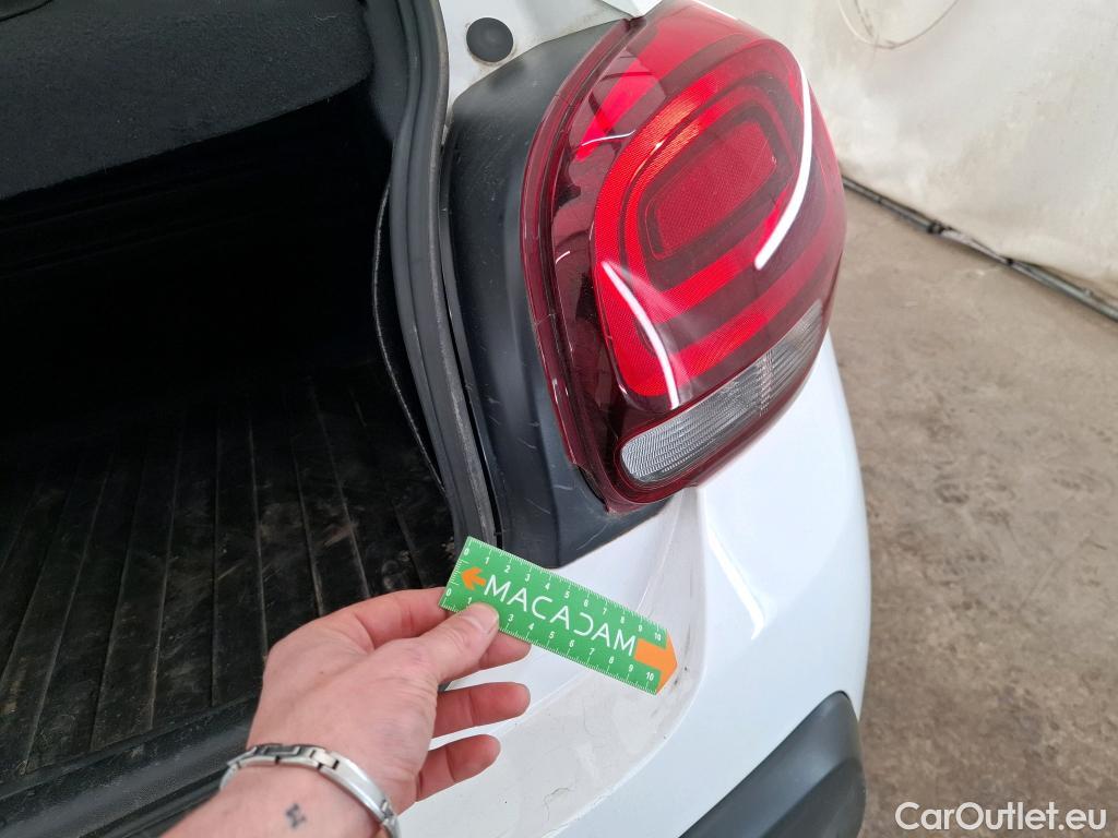  Citroen  C3  Société Feel 1.5 BlueHDI 100CV BVM5 E6dT #1