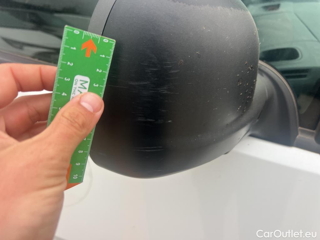  Peugeot  Partner PEUGEOT  / 2018 / 3P / furgón derivado de turismo Pro Standard 600kg BlueHDi 73kW #31