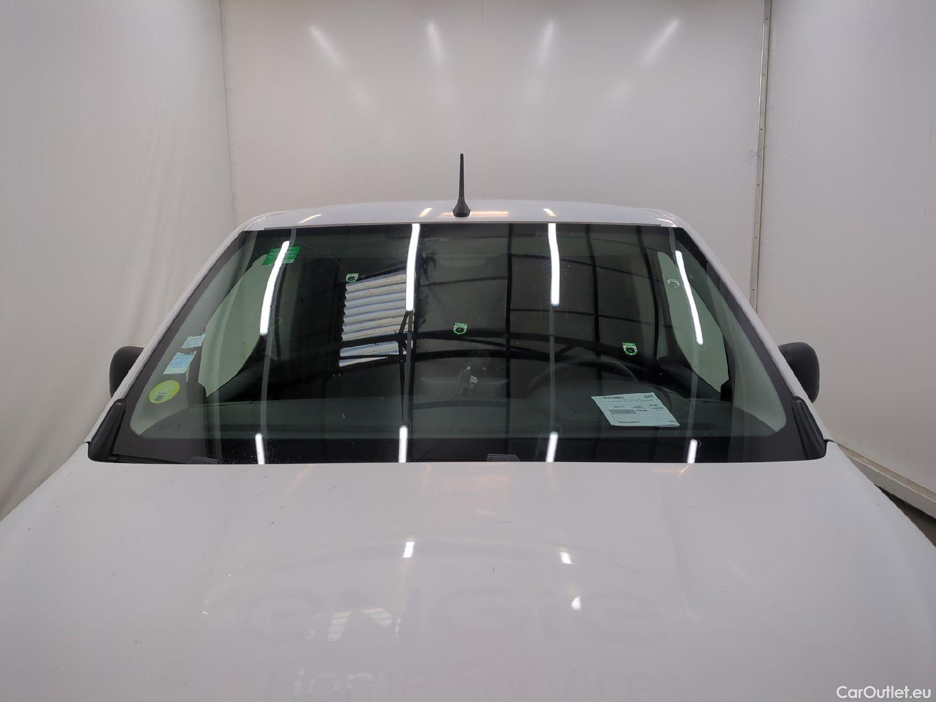  Citroen  Berlingo  Fourgon Club XL 950 1.5 BlueHDi 100CV BVM5 E6dT #50