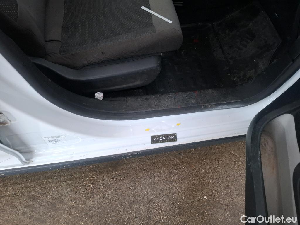  Citroen  C3  Société Feel 1.5 BlueHDI 100CV BVM6 E6dT #31