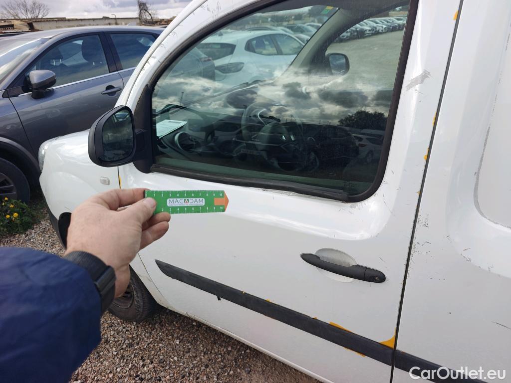  Renault  Kangoo  II Furgón Professional 1.5 dCi 75CV MT5 E6 #30