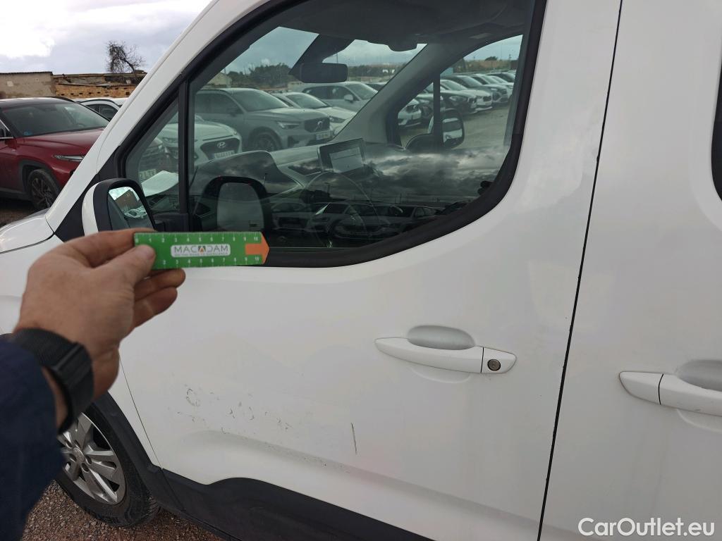  Peugeot  RIFTER PEUGEOT  / 2018 / 5P / monovolumen compacto Active Nav+ Standard BlueHDi 73kW #7