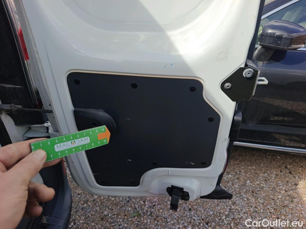  Renault  Kangoo  II Furgón Professional 1.5 dCi 75CV MT5 E6 #61