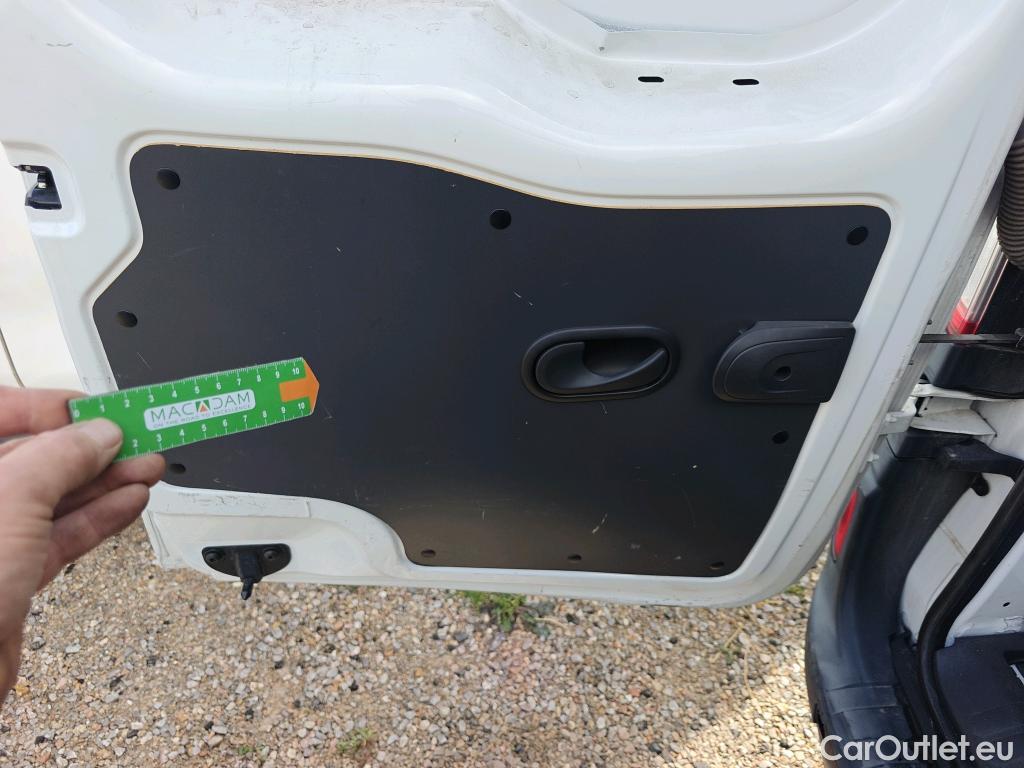  Renault  Kangoo  II Furgón Professional 1.5 dCi 75CV MT5 E6 #60