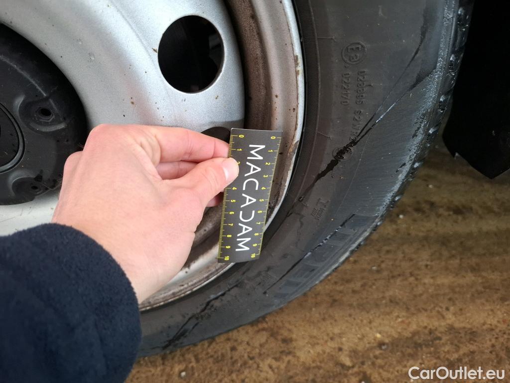  Citroen  Berlingo  Fourgon Club M 1000 1.5 BlueHDi 130CV BVA8 E6dT #33