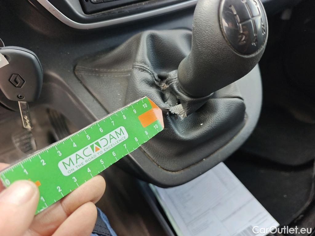  Renault  Kangoo  II Furgón Professional 1.5 dCi 75CV MT5 E6 #14