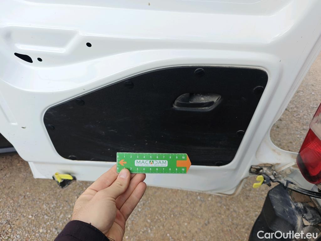  Peugeot  Partner PEUGEOT  / 2018 / 3P / furgón derivado de turismo Pro Standard 600kg BlueHDi 73kW #89