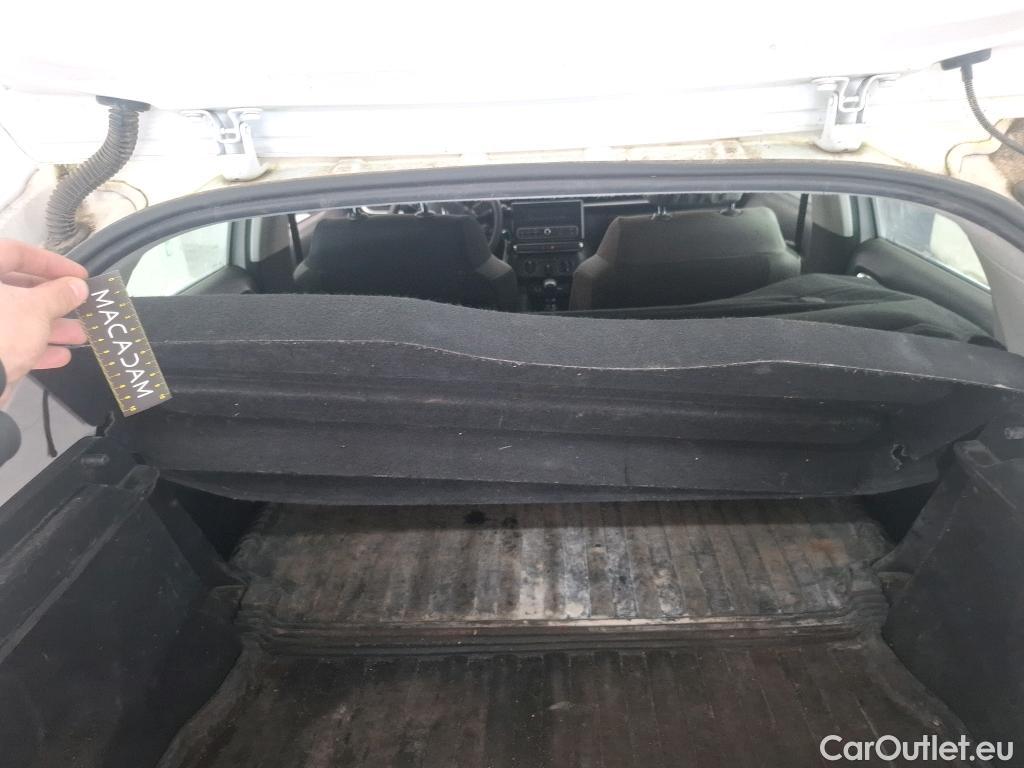  Citroen  C3  Société Feel 1.5 BlueHDI 100CV BVM6 E6dT #26