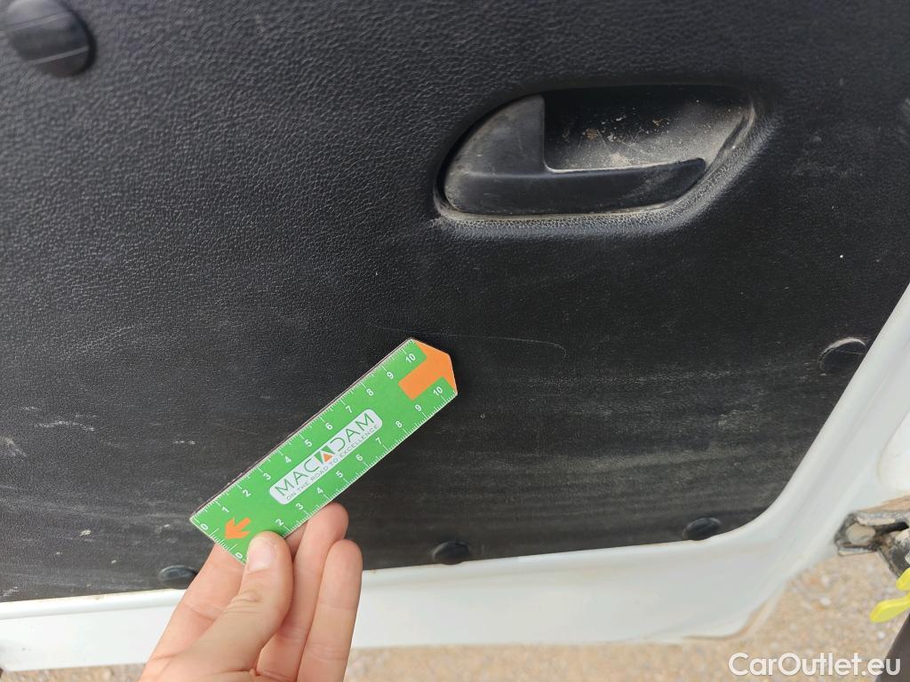  Peugeot  Partner PEUGEOT  / 2018 / 3P / furgón derivado de turismo Pro Standard 600kg BlueHDi 73kW #90