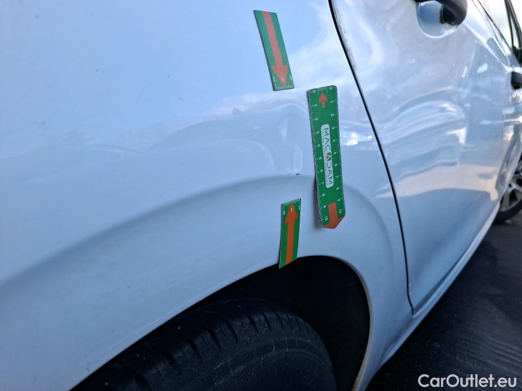  Peugeot  208  Affaire Premium 1.6 HDi 75CV BVM5 E6 #32