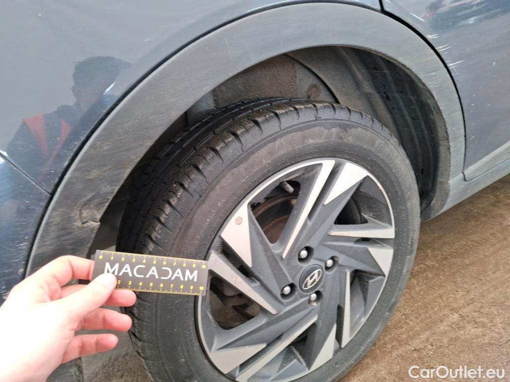  Hyundai  Bayon  / 2021 / 5P / SUV 1.0 T-GDI 100 HYBRID 48V INTUITIVE / TRANSFO VP/VF #32