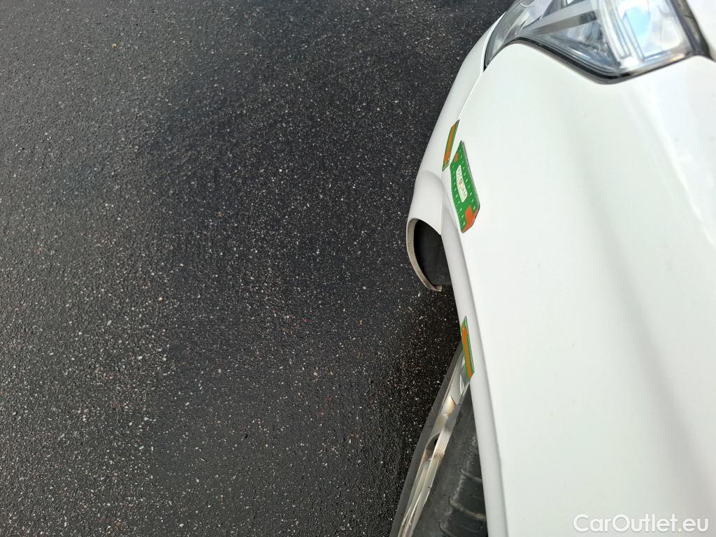  Peugeot  208  Affaire Premium 1.6 HDi 75CV BVM5 E6 #44