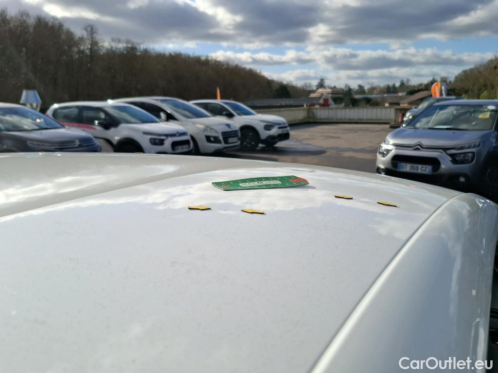  Peugeot  208  Affaire Premium 1.6 HDi 75CV BVM5 E6 #20