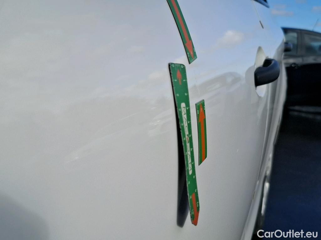  Peugeot  208  Affaire Premium 1.6 HDi 75CV BVM5 E6 #69