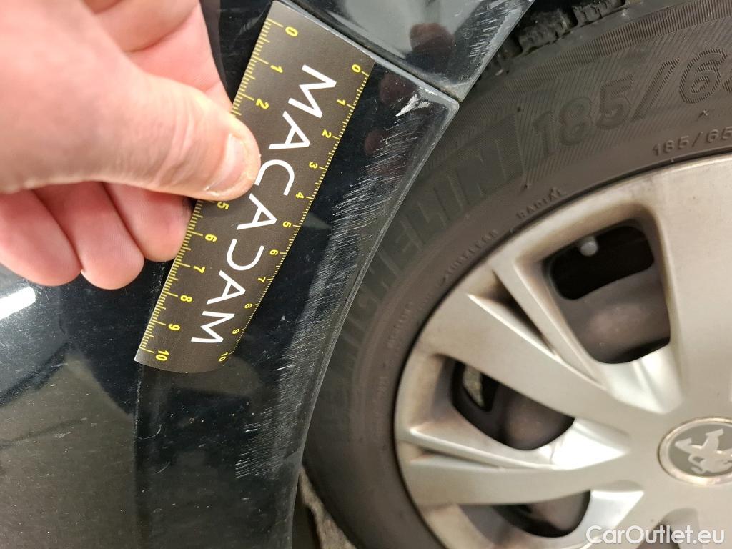  Peugeot  208  Affaire Premium Pack 1.6 HDi 75CV BVM5 E6 #36