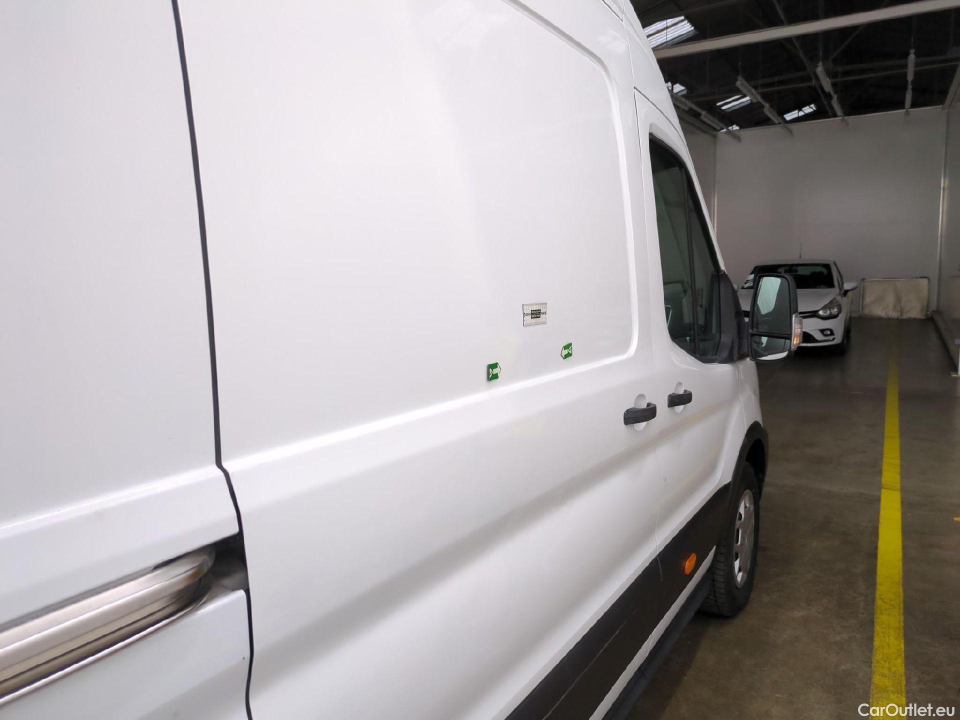  Ford  Transit  Fourgon 350 L4 Trend #26