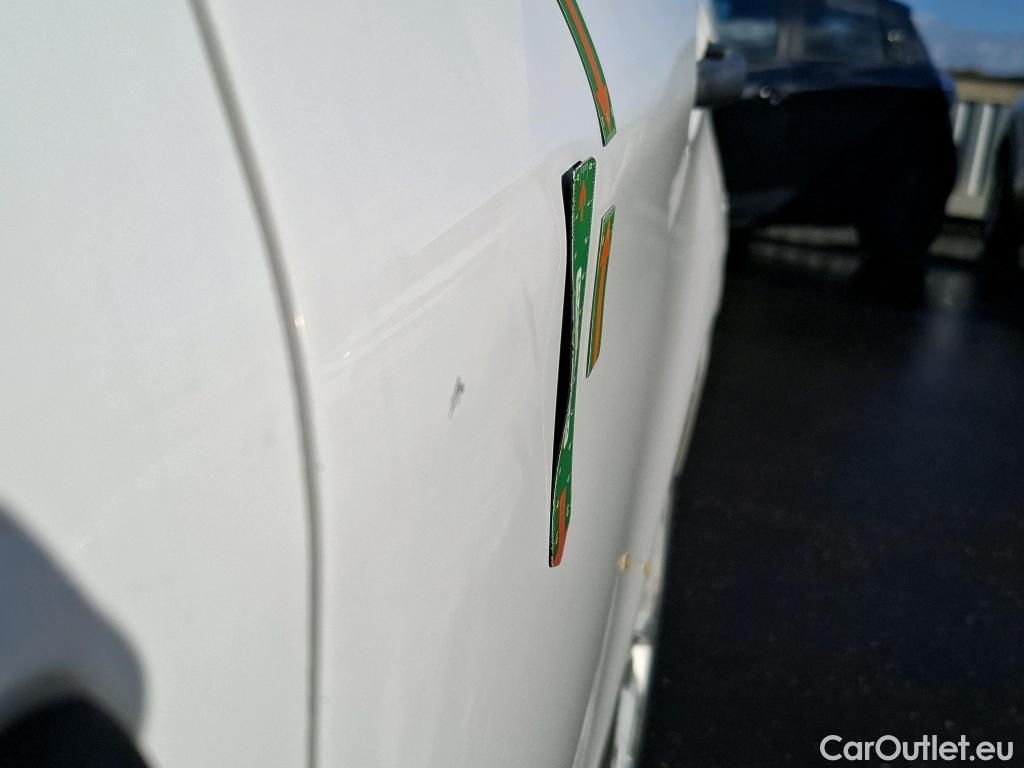  Peugeot  208  Affaire Premium 1.6 HDi 75CV BVM5 E6 #73