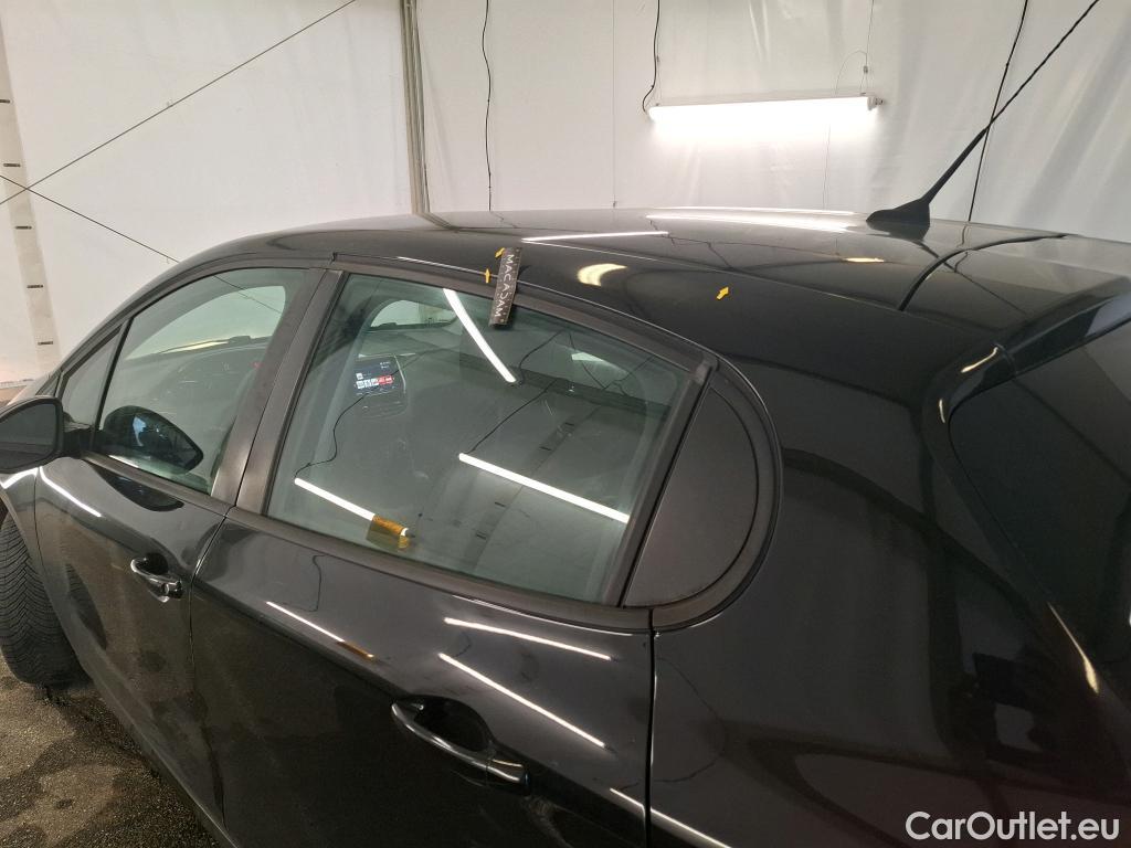  Peugeot  208  Affaire Premium Pack 1.6 HDi 75CV BVM5 E6 #64