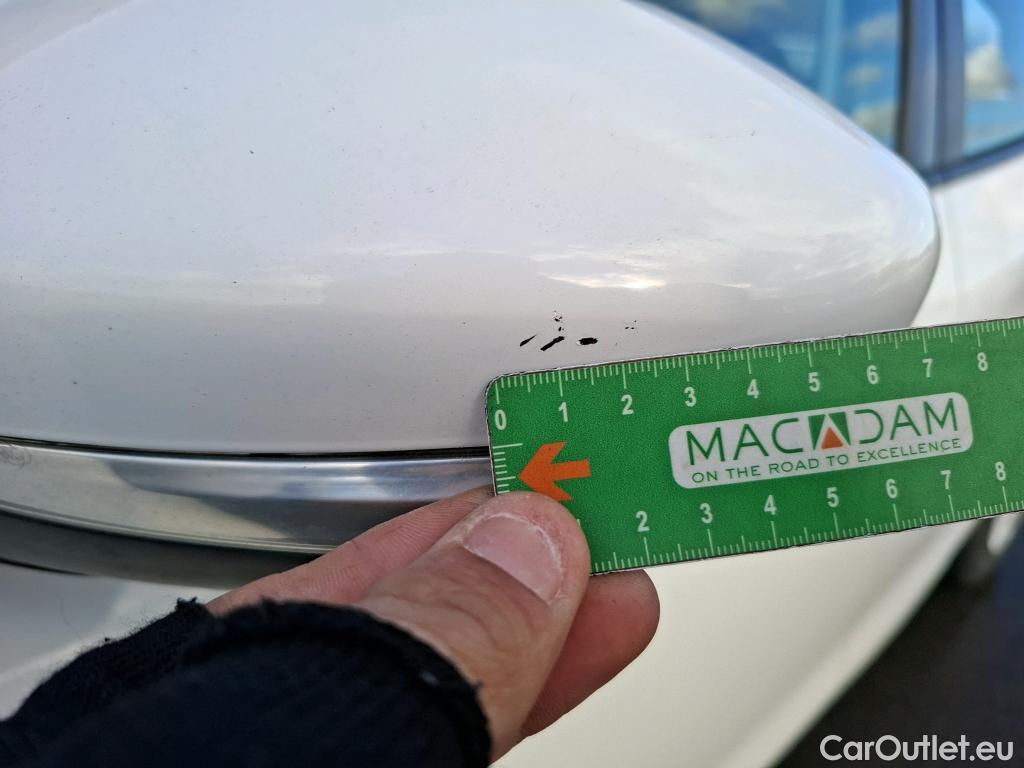  Peugeot  208  Affaire Premium 1.6 HDi 75CV BVM5 E6 #106