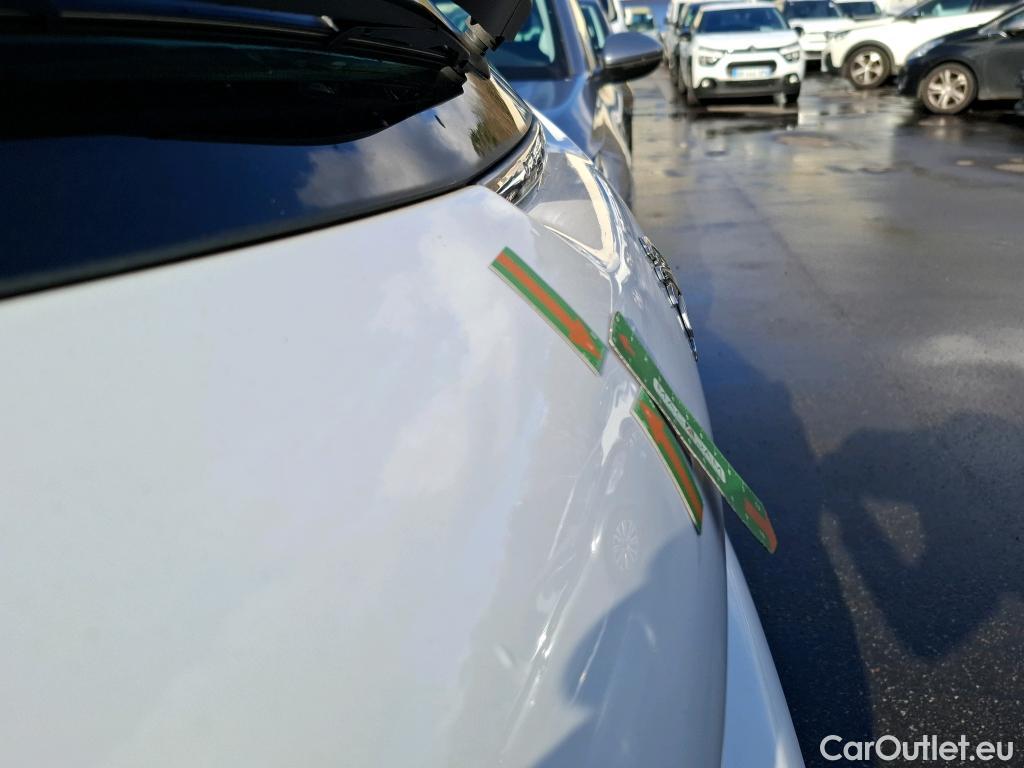  Peugeot  208  Affaire Premium 1.6 HDi 75CV BVM5 E6 #108