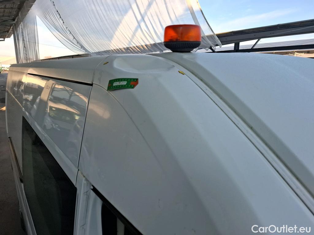  Citroen  Jumper CITROEN  CA VU 4p Fourgon 35 L3H2 BlueHDi 130 BVM6 Cab App Confort #13