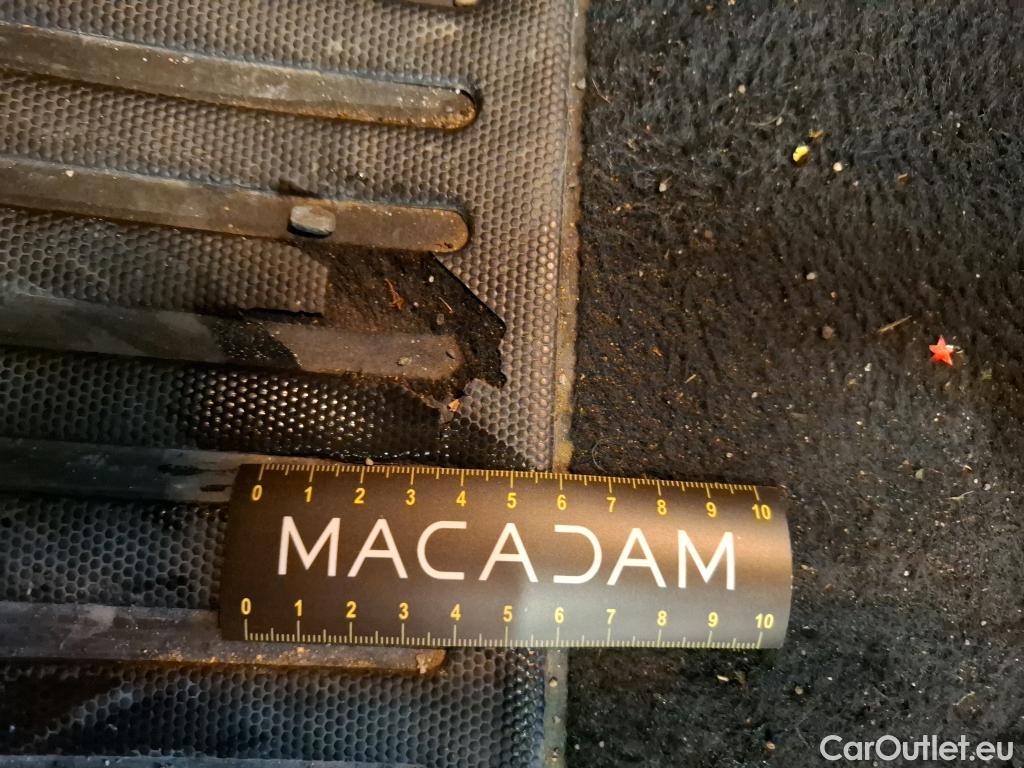  Peugeot  208  Affaire Premium Pack 1.6 HDi 75CV BVM5 E6 #56