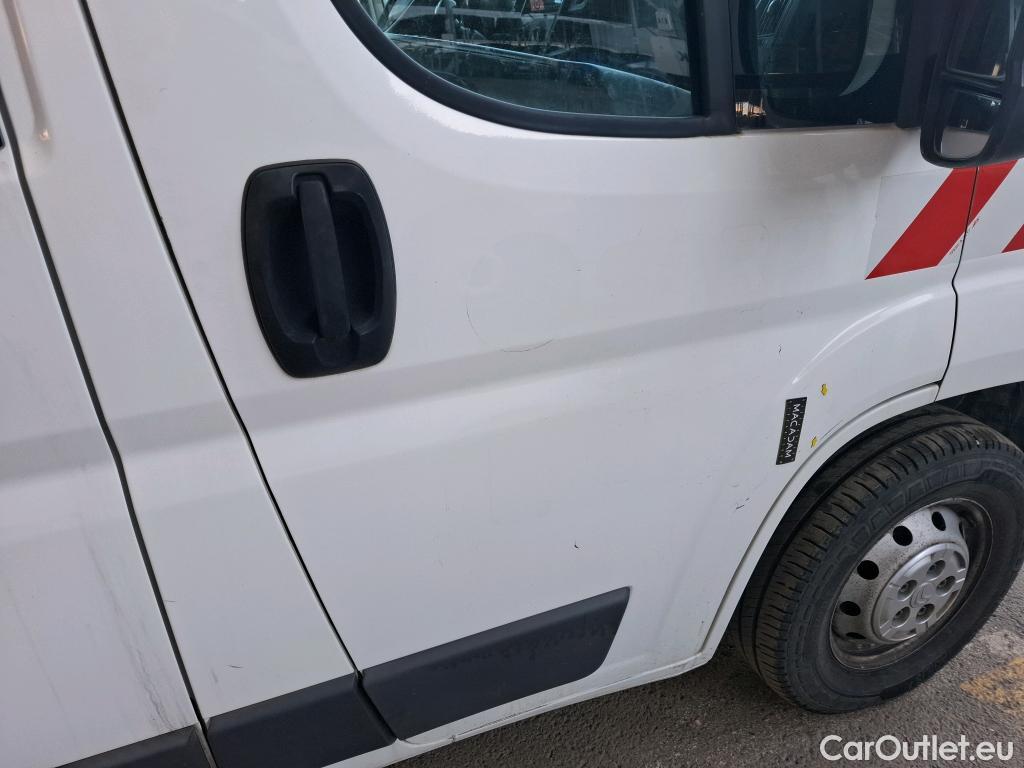  Citroen  Jumper CITROEN  CA VU 4p Fourgon 35 L3H2 BlueHDi 130 BVM6 Cab App Confort #38