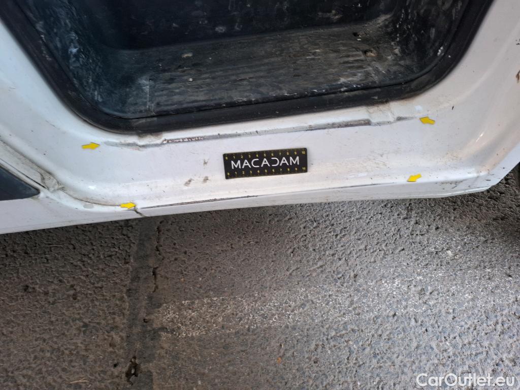  Citroen  Jumper CITROEN  CA VU 4p Fourgon 35 L3H2 BlueHDi 130 BVM6 Cab App Confort #22