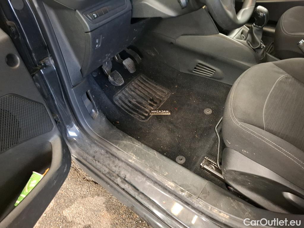  Peugeot  208  Affaire Premium Pack 1.6 HDi 75CV BVM5 E6 #55