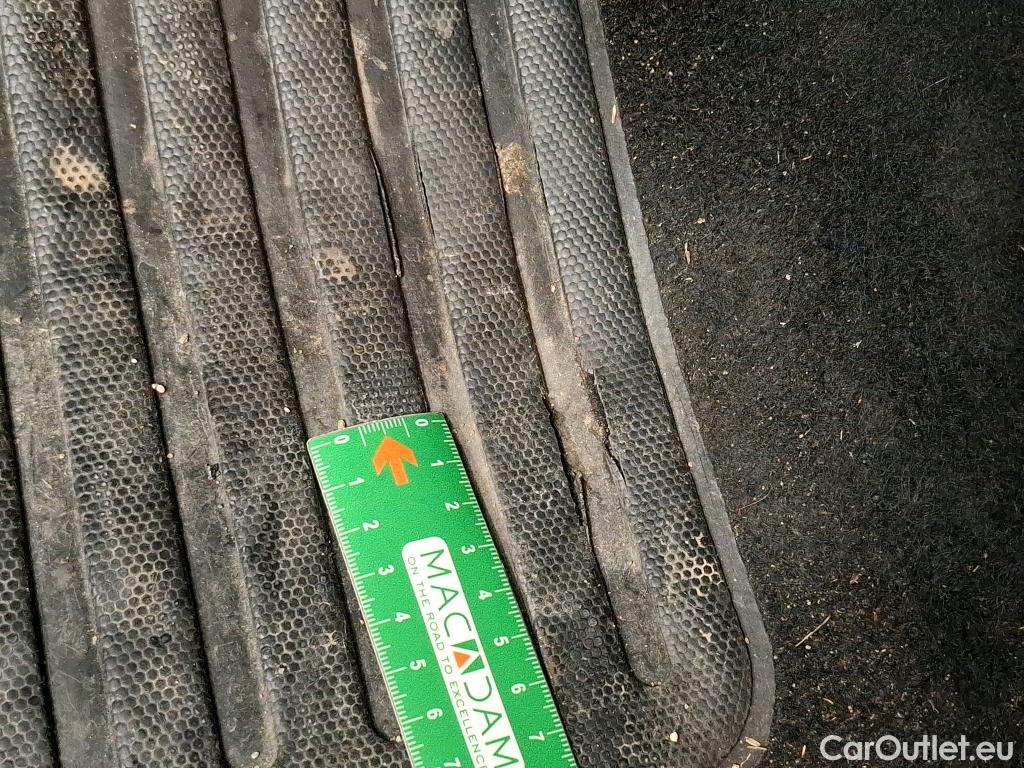  Peugeot  208  Affaire Premium 1.5 HDi 100CV BVM5 E6dT #38