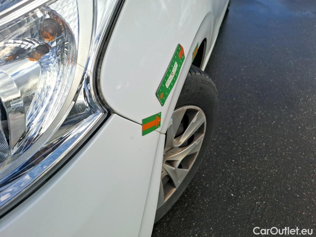  Peugeot  208  Affaire Premium 1.6 HDi 75CV BVM5 E6 #46