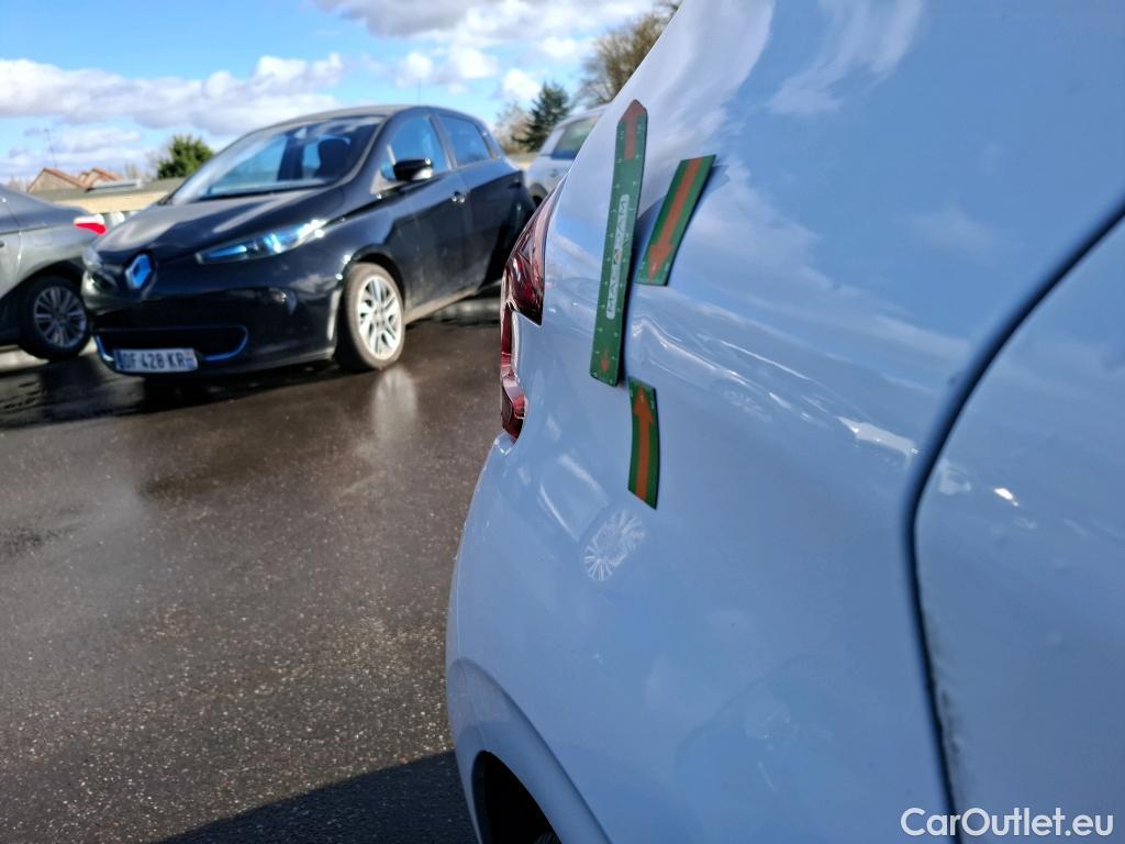  Peugeot  208  Affaire Premium 1.6 HDi 75CV BVM5 E6 #34