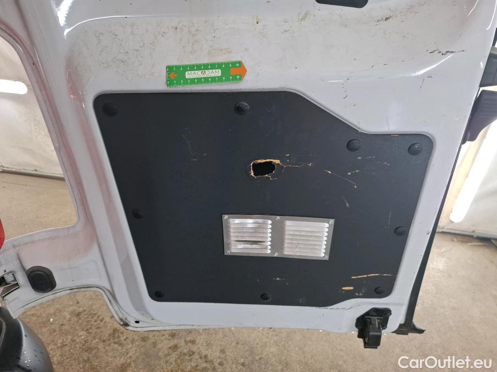  Peugeot  Expert  Fourgon Asphalt Standard 2.0 HDi 145CV BVM6 E6d #16