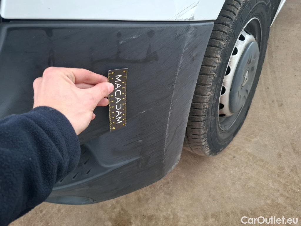  Renault  Master RENAULT  VU 4p Fourgon FG GCf Trac F3300 L1H1 dCi 125 #42