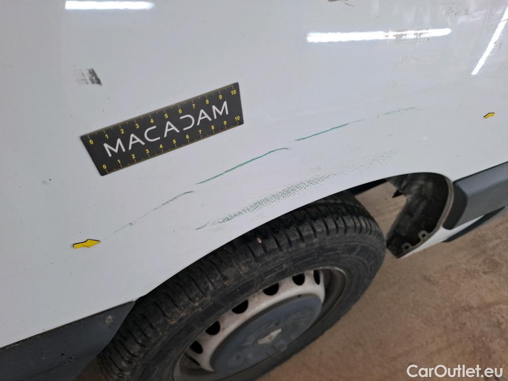  Renault  Master RENAULT  VU 4p Fourgon FG GCf Trac F3300 L1H1 dCi 125 #21