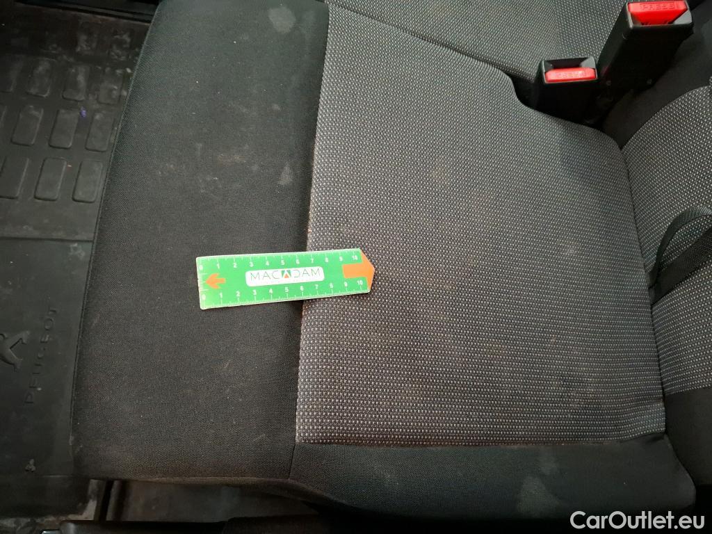  Peugeot  Expert  Fourgon Asphalt Standard 2.0 HDi 145CV BVM6 E6d #27