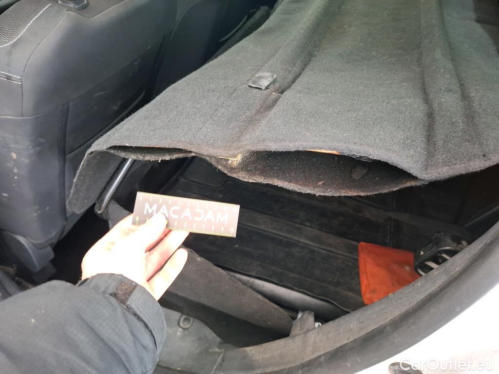  Renault  Clio  IV Air MediaNav 1.5 dCi 90CV BVM5 E6 #34