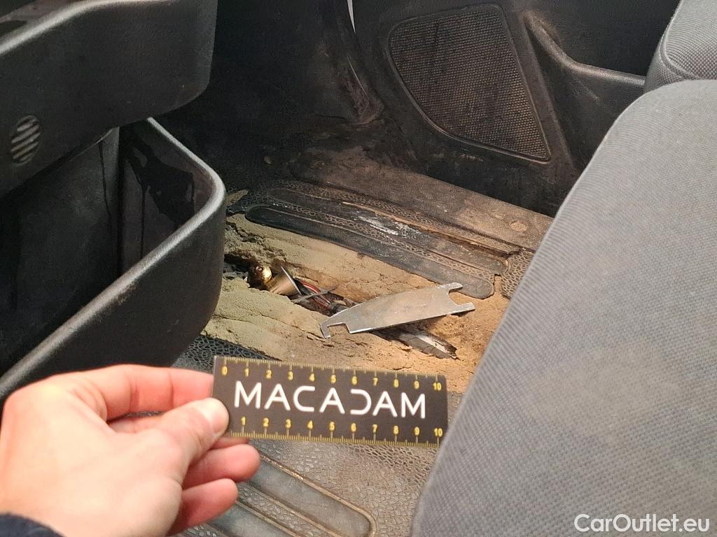  Renault  Master RENAULT  VU 4p Fourgon FG GCf Trac F3300 L1H1 dCi 125 #13