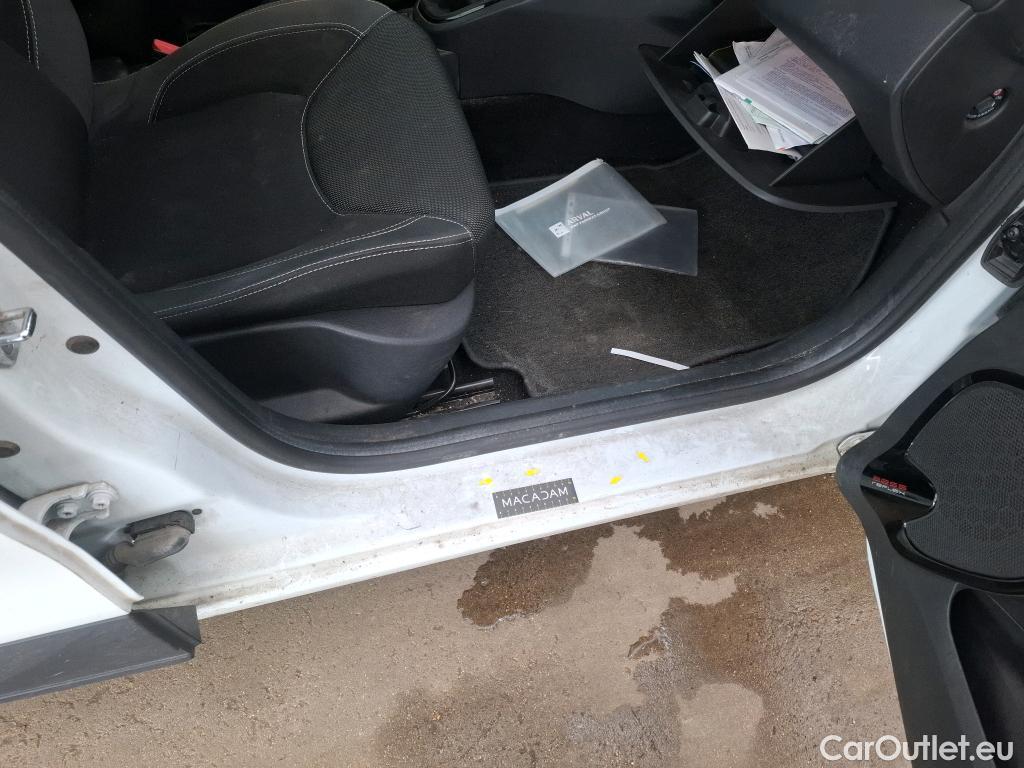  Renault  Clio RENAULT  Société VU 5p Berline Air Medianav dCi 75 - 18 #73