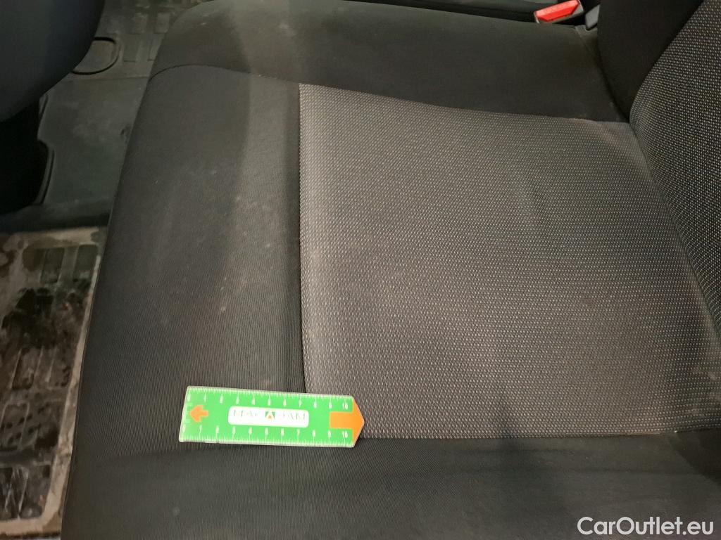  Peugeot  Expert  Fourgon Asphalt Standard 2.0 HDi 145CV BVM6 E6d #28