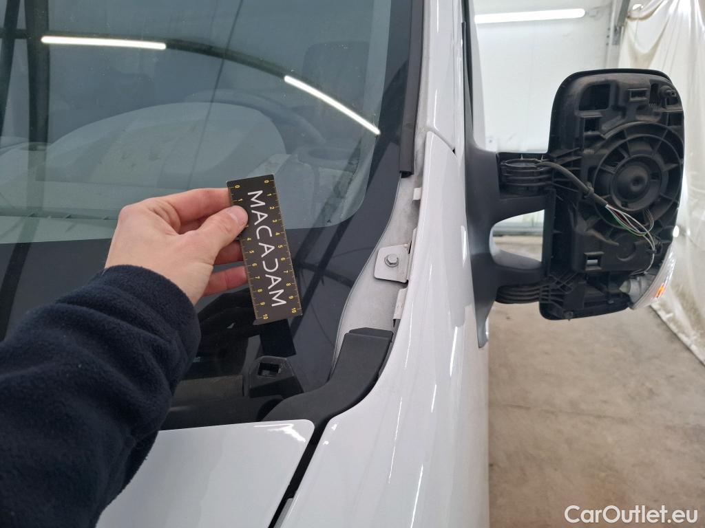  Renault  Master RENAULT  VU 4p Fourgon FG GCf Trac F3300 L1H1 dCi 125 #144