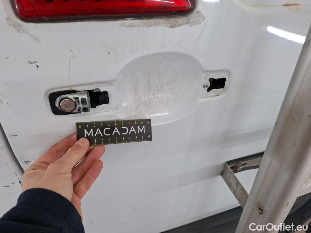  Renault  Master RENAULT  VU 4p Fourgon FG GCf Trac F3300 L1H1 dCi 125 #109