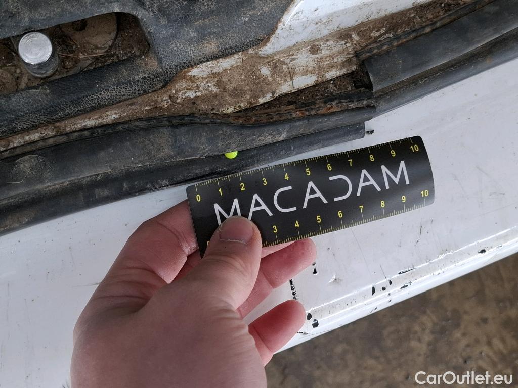  Volkswagen  Transporter VOLKSWAGEN  / 2019 / 4P / Fourgon tôlé 2.0 TDi 150 L1H1 Business Line Plus #23