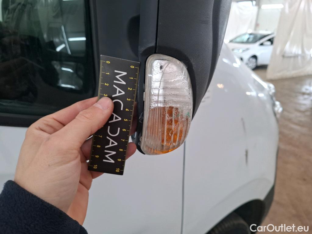  Renault  Master RENAULT  VU 4p Fourgon FG GCf Trac F3300 L1H1 dCi 125 #112